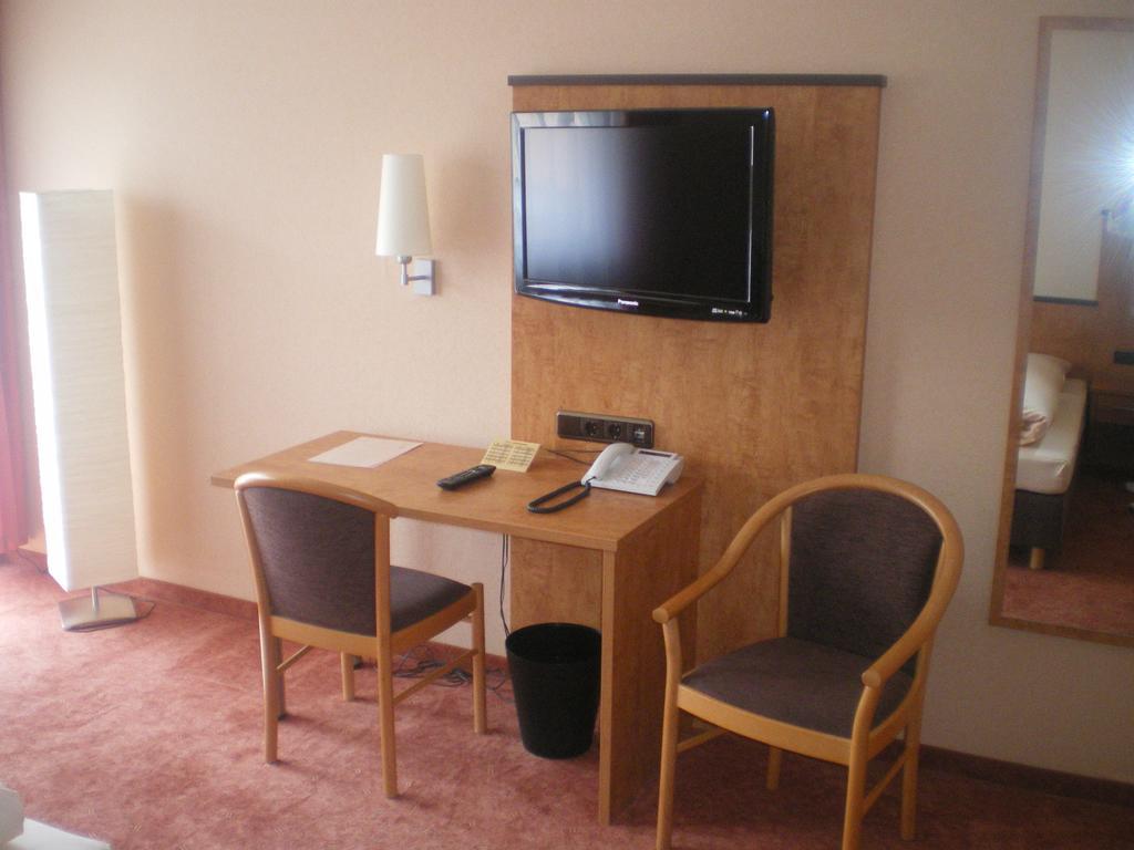 Hotel Gasthof Kaesser أنسباخ المظهر الخارجي الصورة