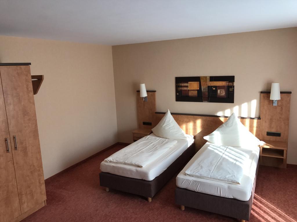 Hotel Gasthof Kaesser أنسباخ المظهر الخارجي الصورة