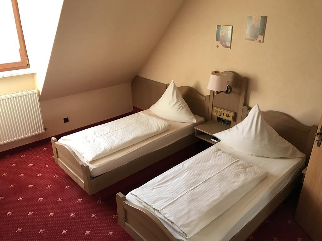 Hotel Gasthof Kaesser أنسباخ المظهر الخارجي الصورة